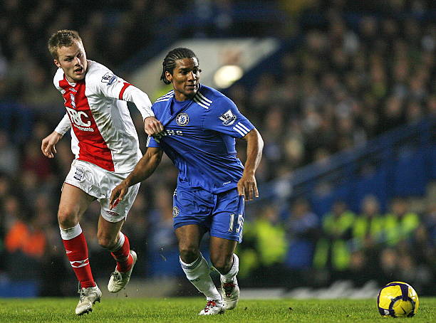 激烈讨论 激烈讨论